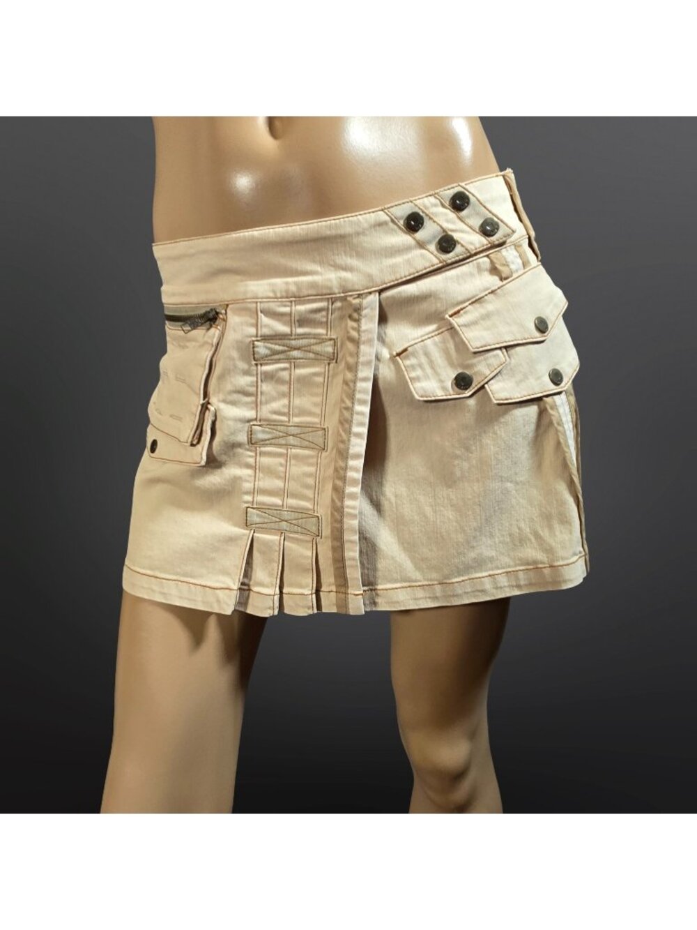 Y2K Cargo Wrap mini Skirt Size M Beige Low Rise Pleated Grunge Gorpcore